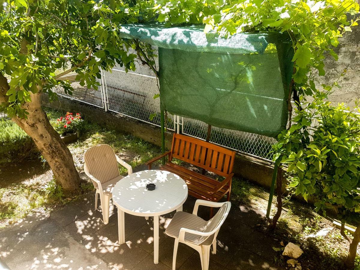 Apartment Drago Kaštela Eksteriør billede