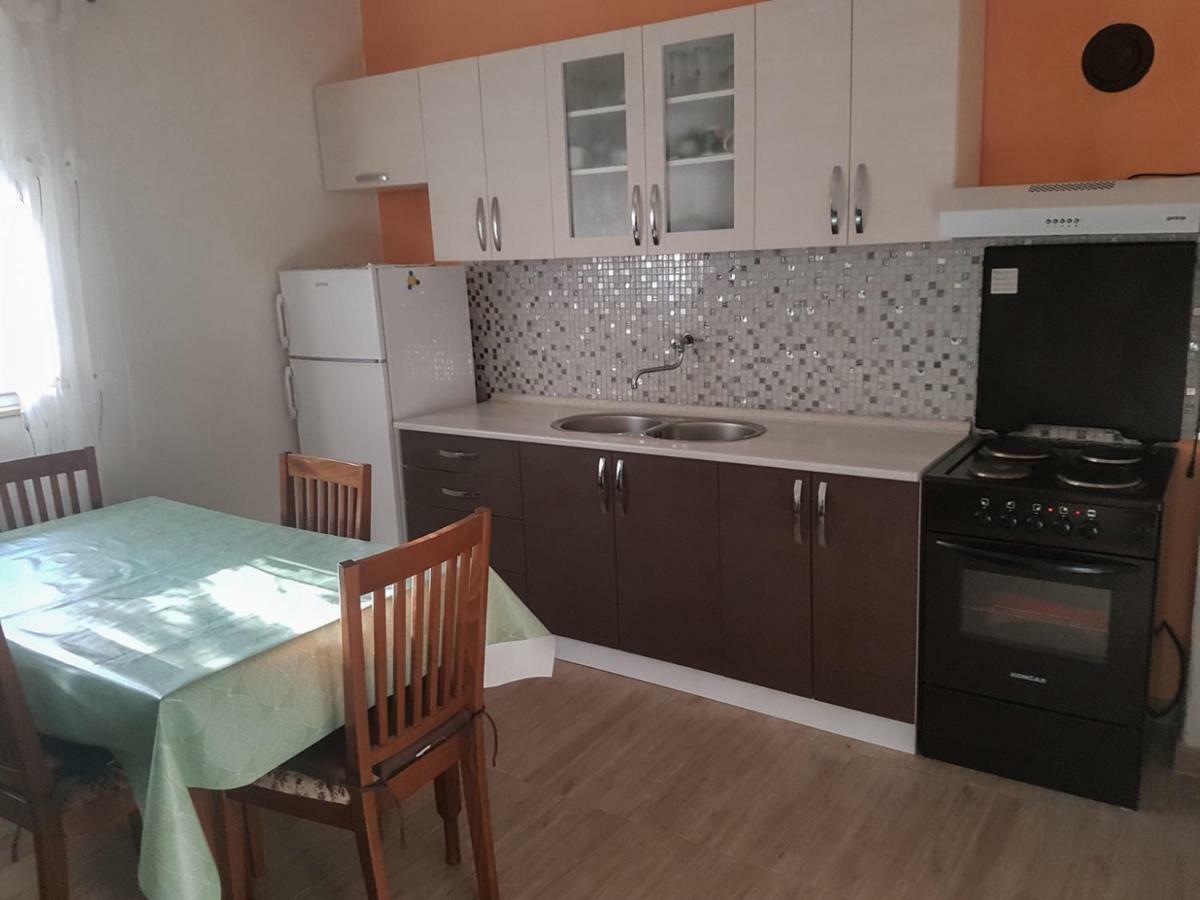 Apartment Drago Kaštela Eksteriør billede